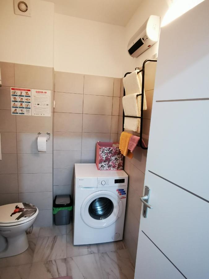 Ema Studio Apartman كارلوفاتش المظهر الخارجي الصورة